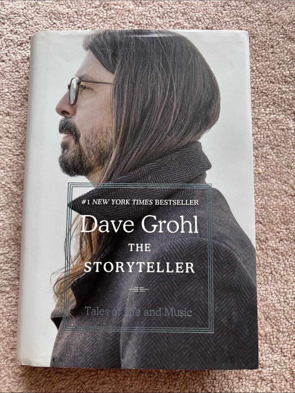Dave Grohl The Storyteller: Tales of Life and Music, Target Exclusive hard book